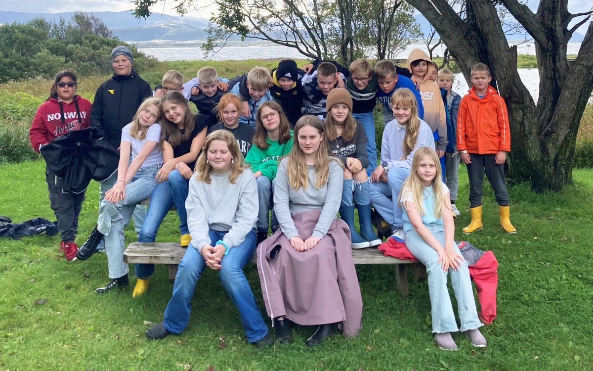 Klasse 6B ved Bodøsjøen skole. Foto: Anette Åvangen