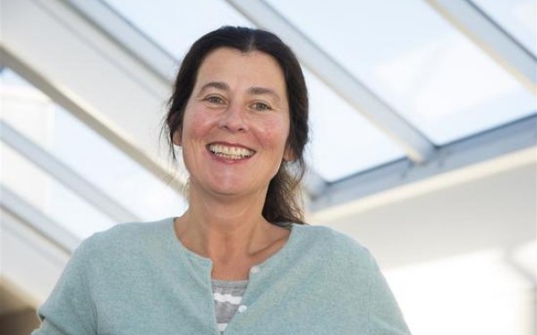 Førsteamanuensis Dorthe Eide anbefaler opplevelsesbedrifter å teste nye produkter undervegs i innovasjonsprosessen. Foto: Erik Veigaard / Videofabrikken