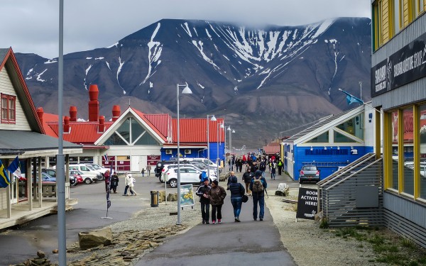 Longyearbyen. Foto: Jarle Røssland / Visit Svalbard / nordnorge.com